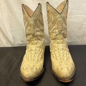 Vintage El Ausente Alligator Pointed Toe Cowboy Boots